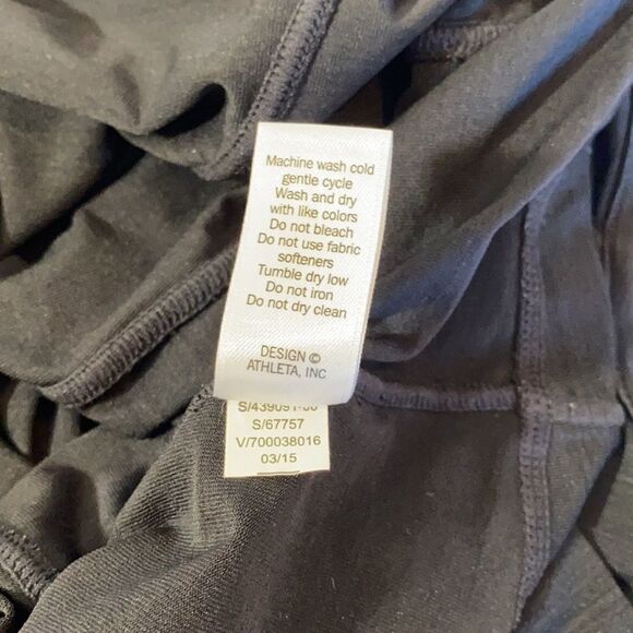 Athleta Black Sleeveless Quarter Zip Athletic Top - Picture 8 of 9